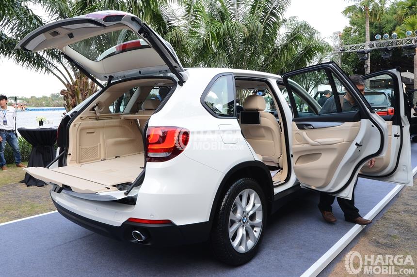 Review BMW  X5  2021 Indonesia Spesifikasi Dan Harga  Lengkap