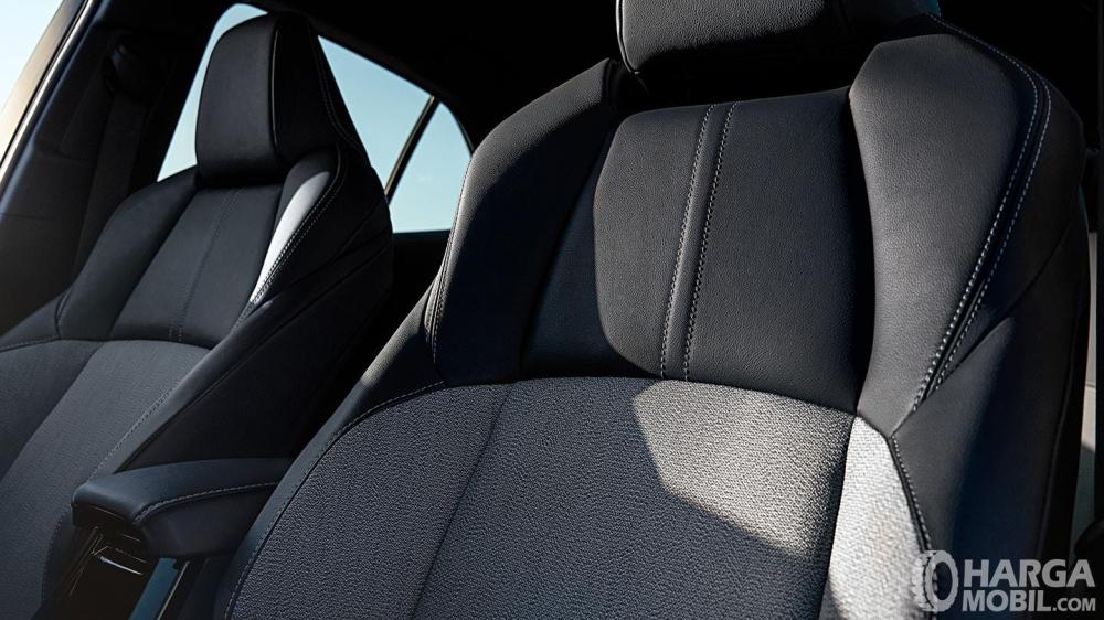Kursi Toyota Corolla Hatchback 2018 Dengan Material Leather Mewah