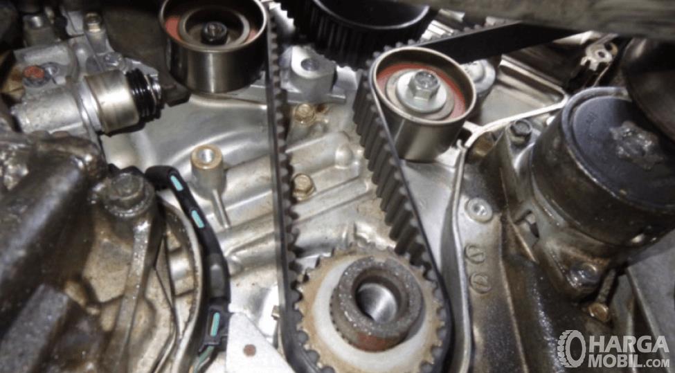 Gambar Ini Menunjukkan Timing Belt Yang Terdapat Pada Mesin Mobil