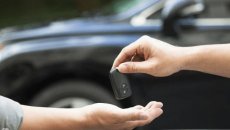 Berniat Meminjamkan Mobil, Sebaiknya Baca Ini Untuk Lebih Waspada!