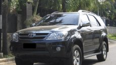 Review Toyota Fortuner 2005: Mobil SUV Tangguh Segala Medan
